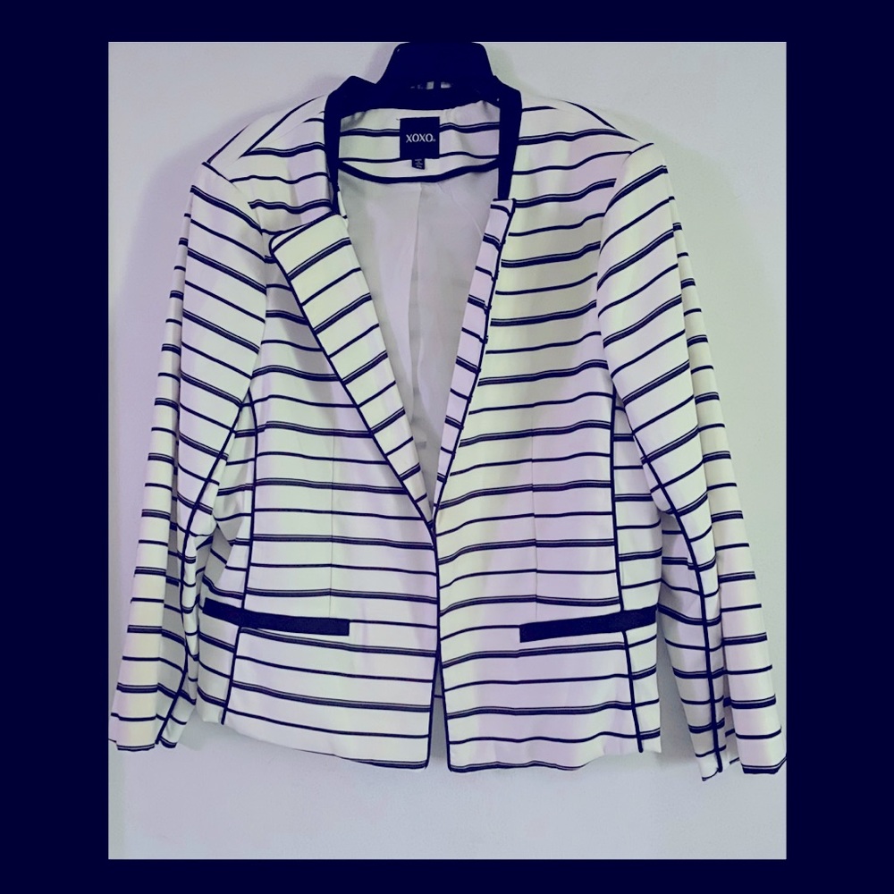 Chic XOXO Stripped Black and White Blazer